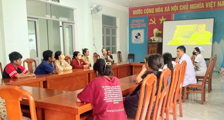 Họp hội đồng người bệnh cấp bệnh viện: Lắng nghe để đồng hành, cải tiến để phát triển.